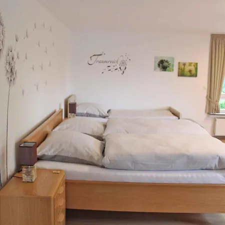 Ferienunterkunft Schrichten