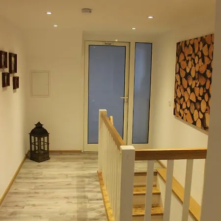 Ferienwohnung&gästezimmer Schrichten 3*